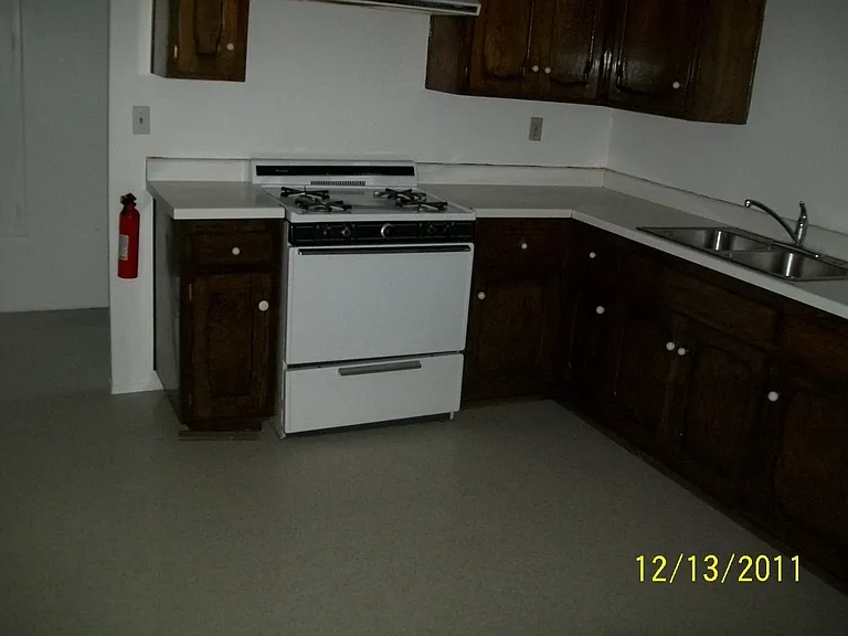 745 Rene Ct — Photo 6