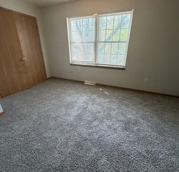 9417 Marah Ave — Photo 5