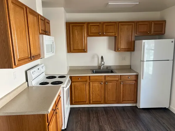 4 Berni Ct #15, Millbrae, CA 94030