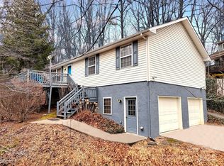 330 Sleepy Hollow Dr, Waynesville, NC 28785