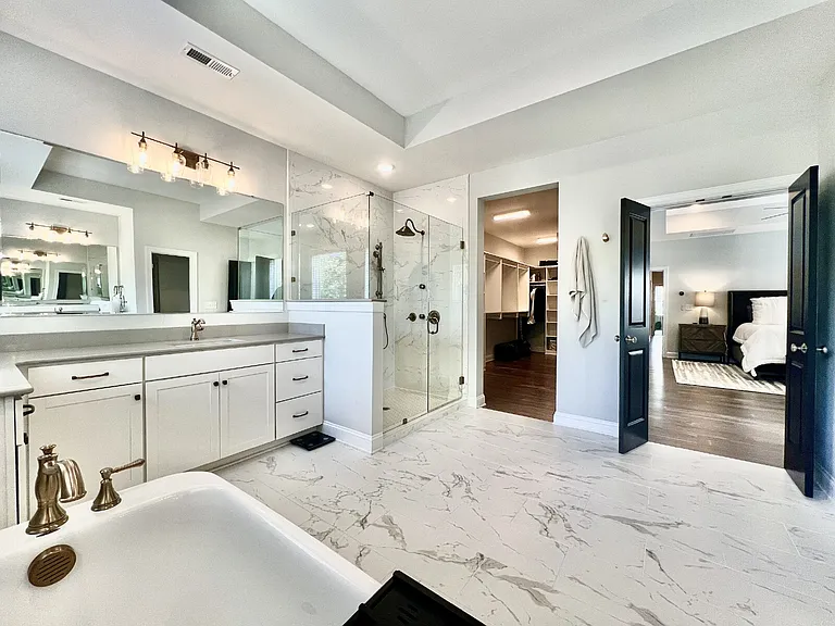 413 Belton St #413 BELTON ST — Photo 31