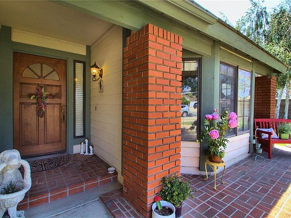 3rd image of 9937 Manzanita Dr