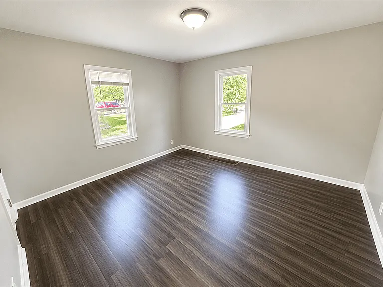 6014 Piper Ave — Photo 5