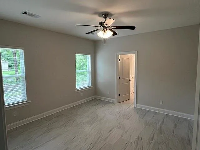 134 Deforest Dr — Photo 5
