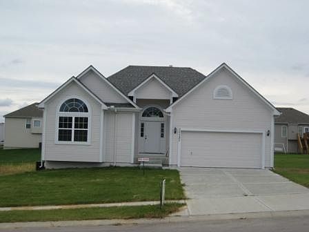 1st image of 11131 Nogard Ave