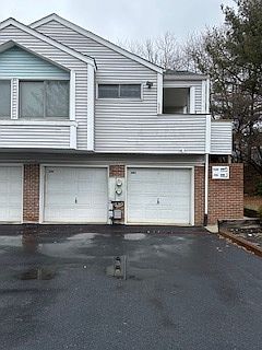1st image of 206 Michelle Ct #1