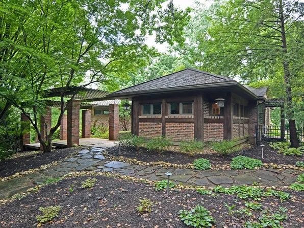 123 Springhouse Ln, Pittsburgh, PA 15238