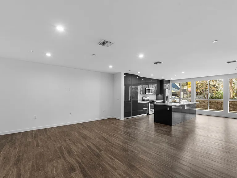 TALA Residences at Sweetzer — Photo 24