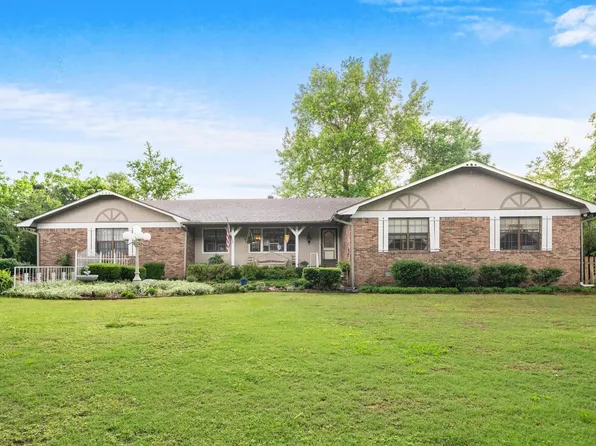 120 Sanson Pl, Hot Springs, AR 71913