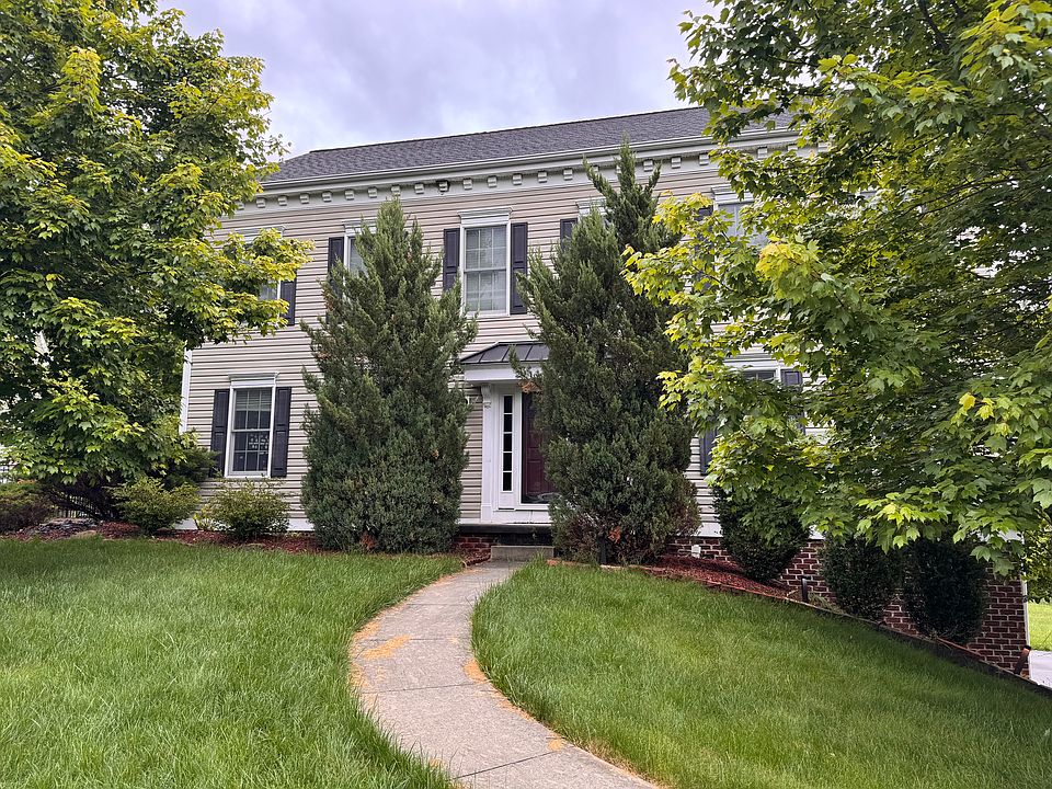 1st image of 613 Quincy Ln