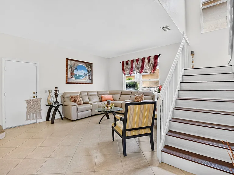 5018 Starblaze Dr — Photo 11