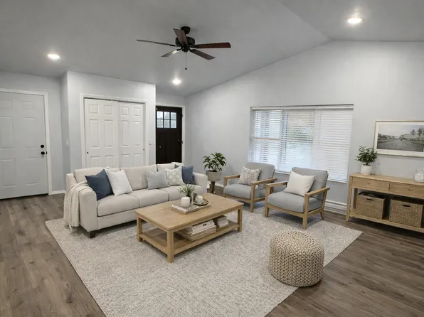 Rosalie Duplexes - 3134 (2 Bedroom)