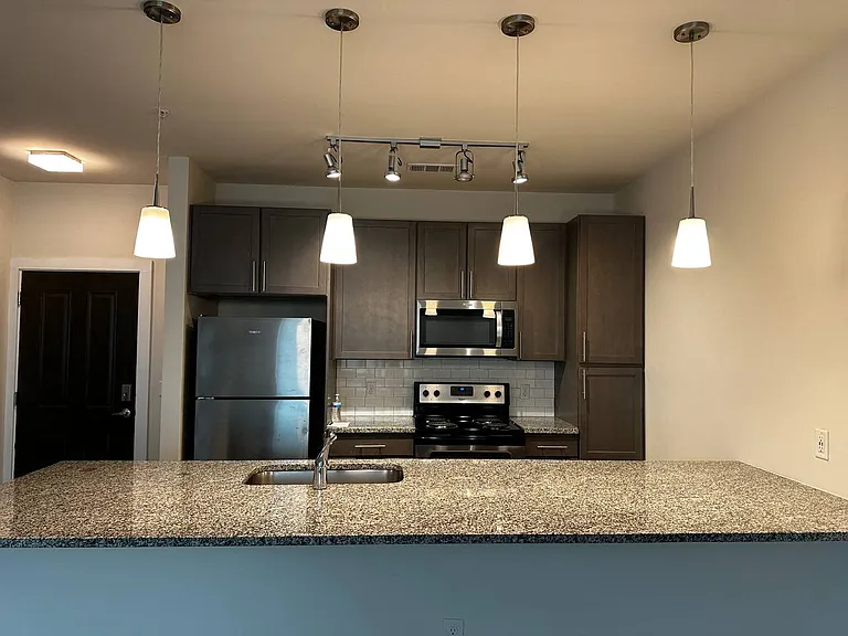 The Kirkwood Apartments at Edgewood — Photo 56