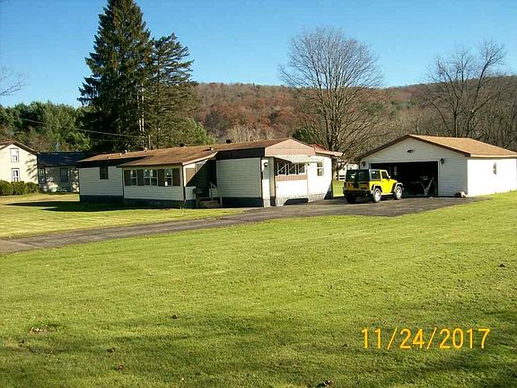 View of Trailer & 2-1/2 Garage