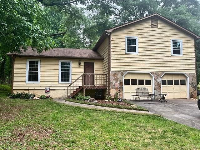 1st image of 398 Brookview Trl