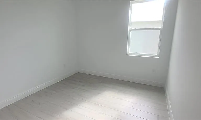 9754 SW 103rd Ave — Photo 12