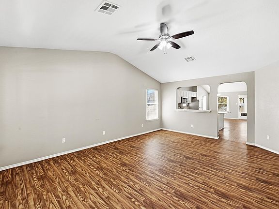 4th image of 1513 Big Bend Dr