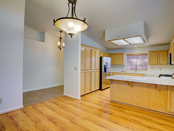 5th image of 1762 Almaden Dr