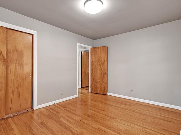 14th image of 2001 E Princeton Ave