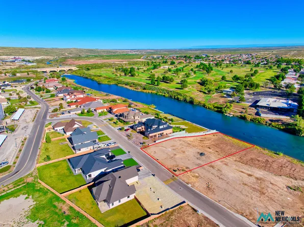 1704 Riverside Dr W, Carlsbad, NM 88220