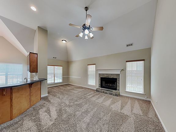 4th image of 141 Saint Albans Way