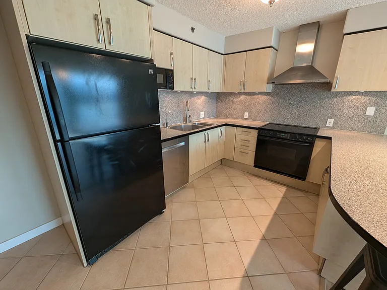 801 S King St #2907 — Photo 18
