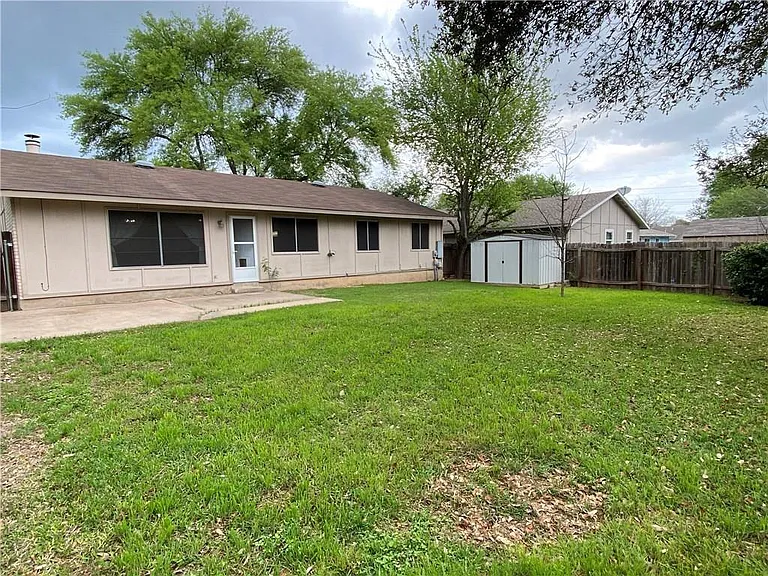 6903 Skynook Dr — Photo 25