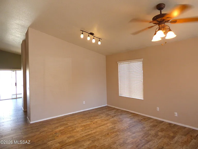5562 W Peaceful Dove Pl — Photo 8