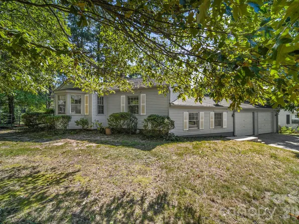 1011 Holland Ave, Gastonia, NC 28052