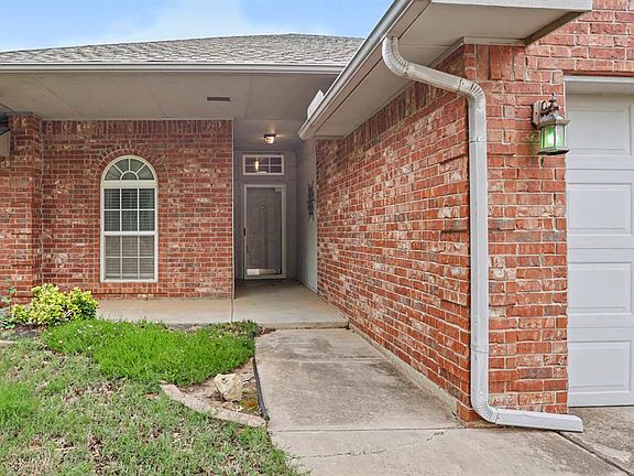 3rd image of 3825 Pamela Ln