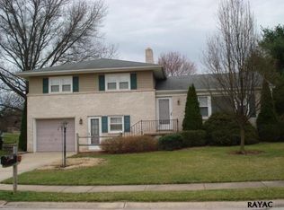 2460 Emerald Ave, York, PA 17408
