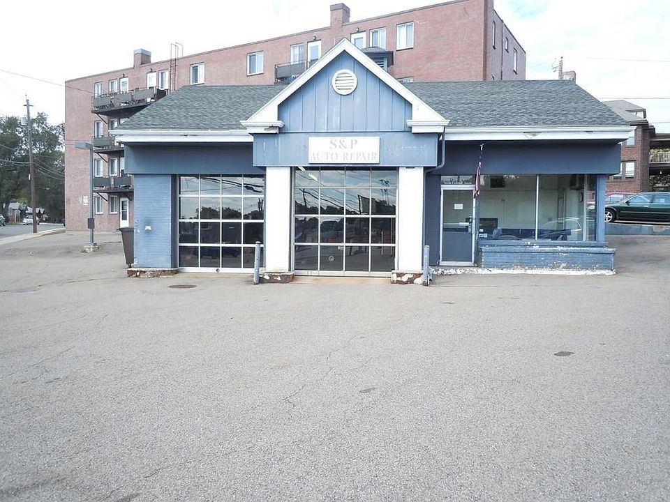 1st image of 281 Orchard St