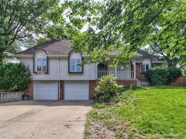 6705 N Overland Dr, Kansas City, MO 64151