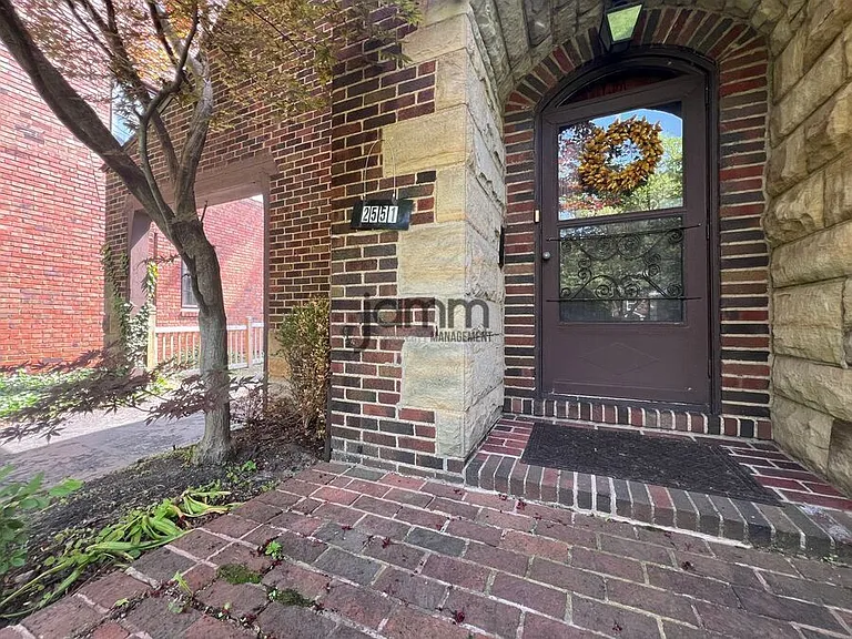 2551 Charney Rd — Photo 3