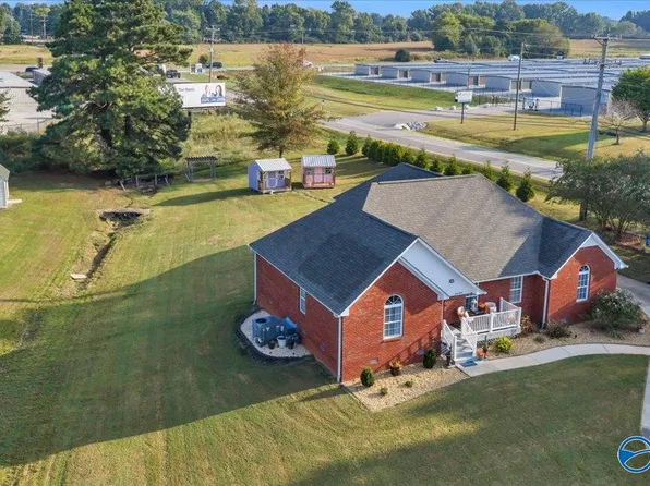 24991 Blossom Ln, Athens, AL 35613