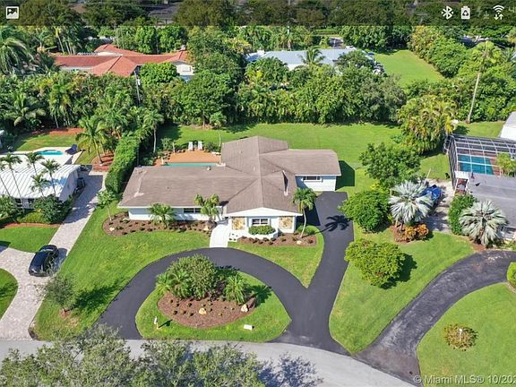 3rd image of 14500 Bonito Dr