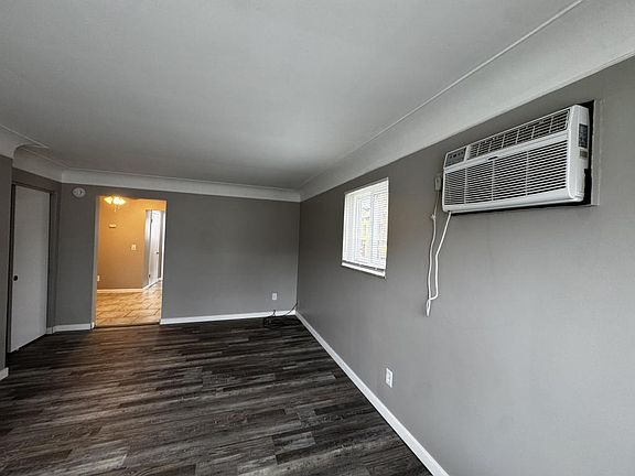 3rd image of 325 Pike St APT 5
