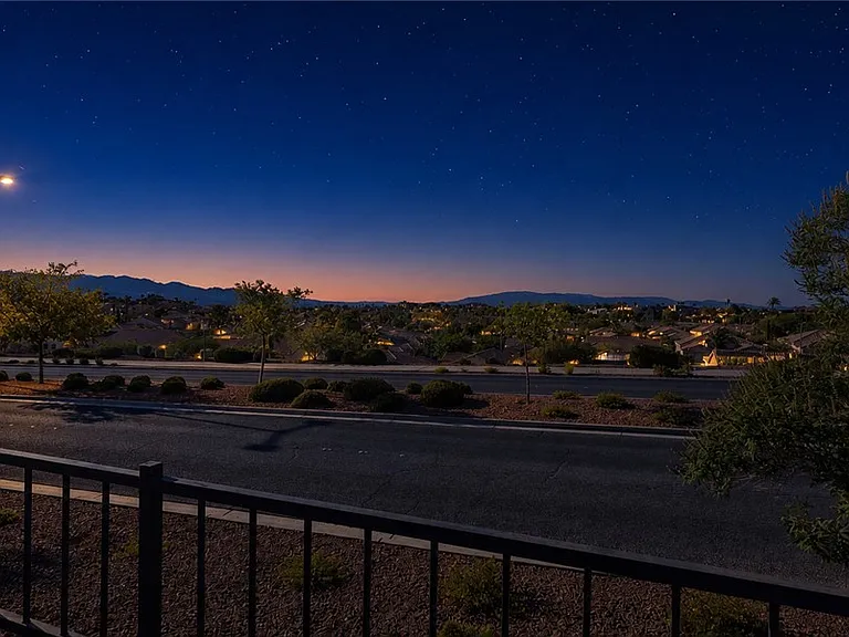 2842 Freedom Hills Dr — Photo 3