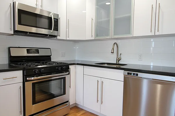 Rented by East Hudson Realty | media 27