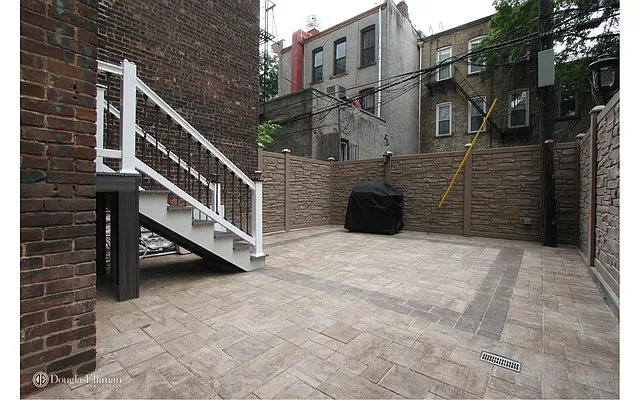 Rented by Douglas Elliman | media 22