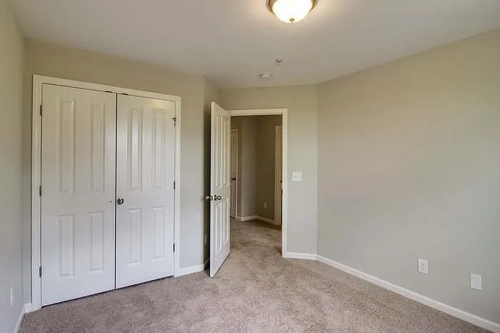 6625 Hanworth Trce — Photo 9