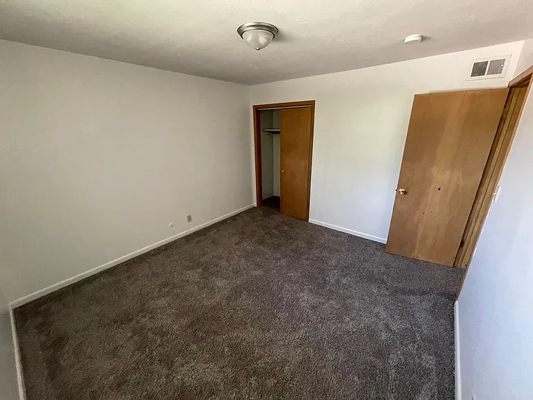 2445 E St — Photo 17