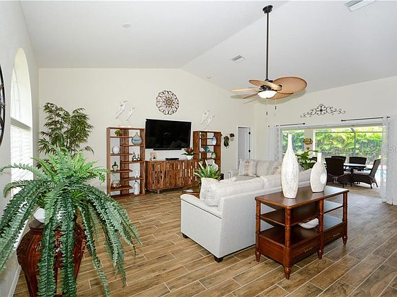 4th image of 174 Linda Lee Dr