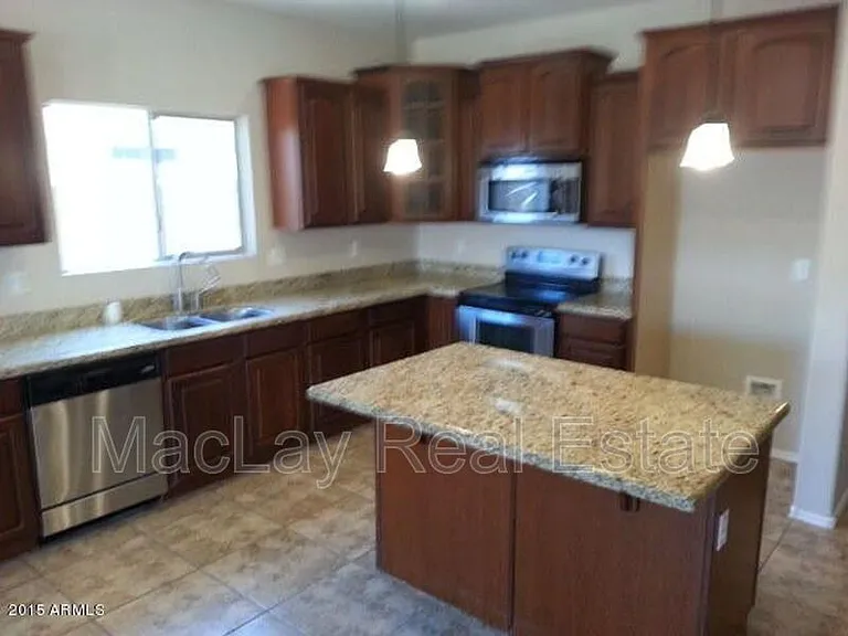 6071 S Rockwell St — Photo 40