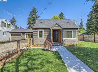 6935 SE Lexington St UNIT A, Portland, OR