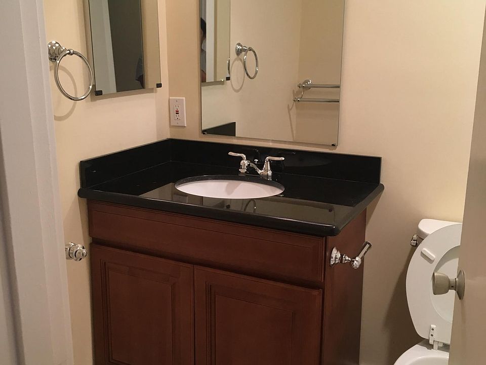 2nd image of 2717 76th Ave SE APT 305