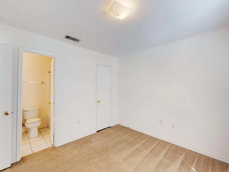 895 Silverwood Dr #3 — Photo 7