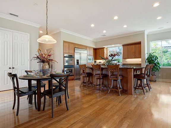 Spacious Gourmet Kitchen