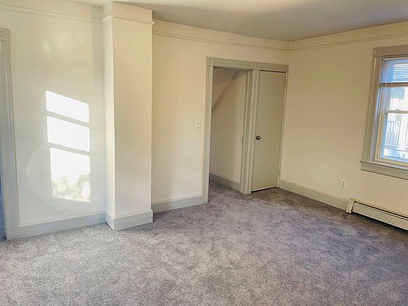 5th image of 22 Chestnut St #1