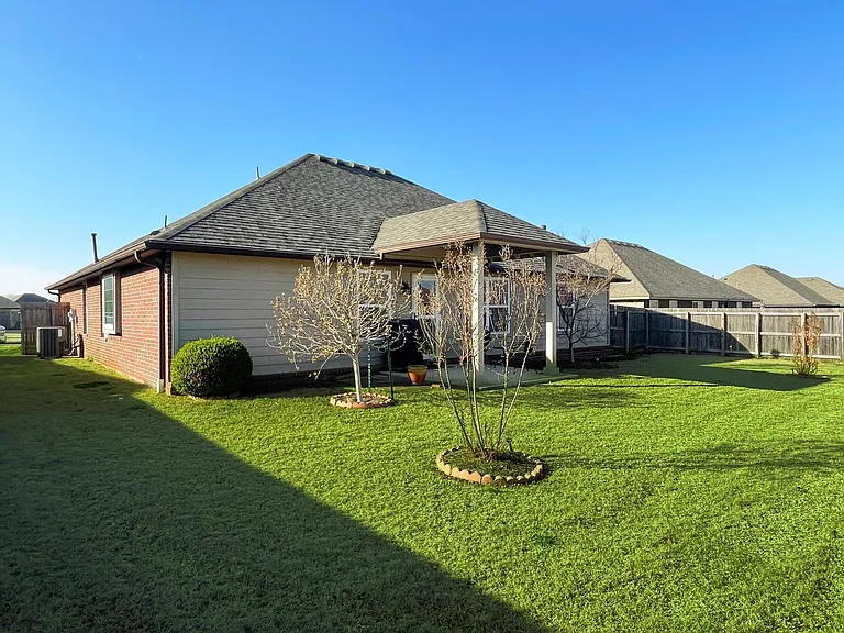3216 E Fairmont Pl — Photo 23